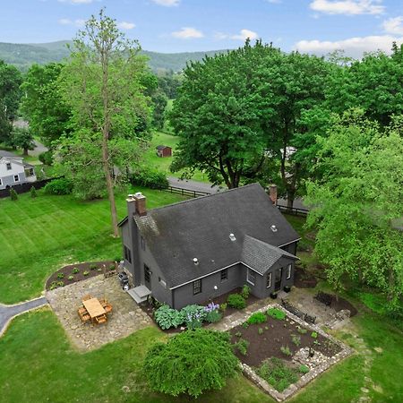 Renovated Historic Cottage By Summer Pine Plains ภายนอก รูปภาพ